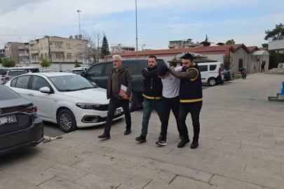 1,2 milyonluk vurgun: Altınları paylaşıp eğlendiler