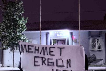 1969 Bilecikspor Kulübü Başkanı Mehmet Ergün’ün iş yerinin duvarına ’Yönetim İstifa’ yazısı astılar