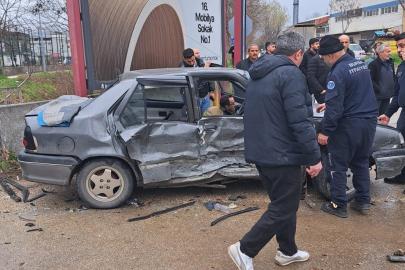 2 aracın karıştığı kazada 4’ü çocuk 9 kişi yaralandı