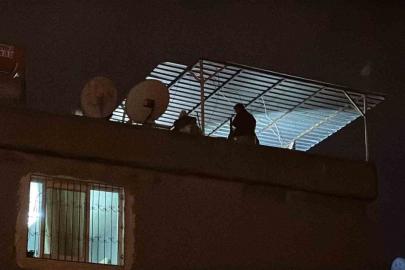 Adana’da 3 katlı binada patlama: 2 ağır yaralı