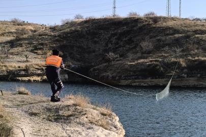 Ağ ile avlanma yasağına uymayan şahsı jandarma yakaladı