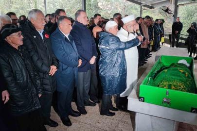 AK Parti Adana İl Başkanı Dağlı’nın annesinin cenazesi toprağa verildi