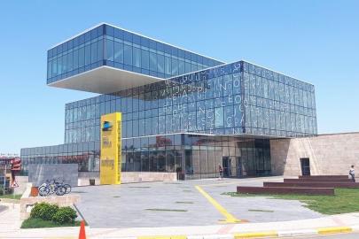 AK Parti Denizli İl Başkanı Subaşıoğlu: "Biz yaptık, siz de yapın. Pamukkale’nin gençlerini kütüphanesiz bırakmayın"