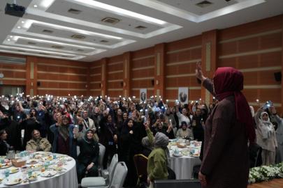 AK Parti İstanbul İl Kadın Kolları Başkanlığı tarafından kadın kolları mahalle başkanlarına yönelik iftar programı düzenlendi