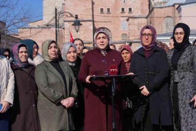 AK Parti Kadın Kolları’nın 300 bini aşkın hatminin duası Ayasofya’da yapıldı