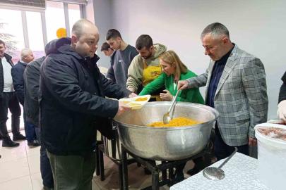 AK Parti Pazaryeri teşkilatı iftarda buluştu