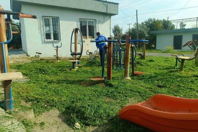 Akdeniz’de bahar temizliği: Parklar yaza hazırlanıyor