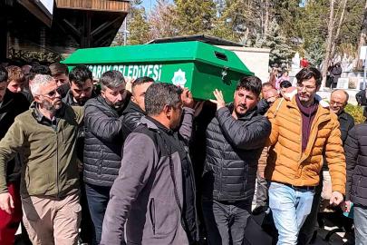 Akranı tarafından öldürülen çocuk son yolculuğuna uğurlandı