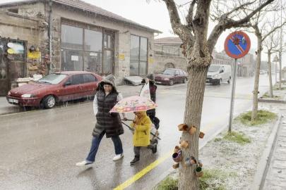 Aksaray’ın Güzelyurt ilçesinde şiddetli yağış etkili oluyor