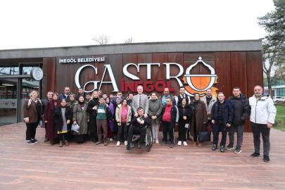 Alper Taban, Engelsiz Yaşam Merkezi öğrencileriyle kahvaltıda buluştu