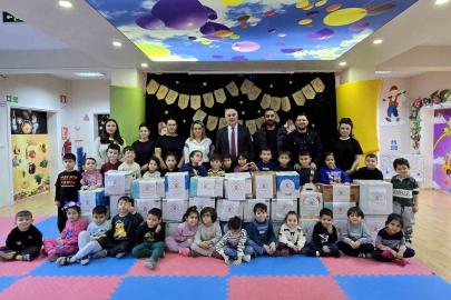 Anaokulu öğrencilerinden ihtiyaç sahiplerine Ramazan kolisi
