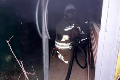 Antakya’da iş yeri alevlere teslim oldu