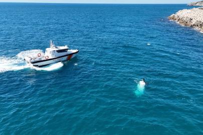 Antalya’da balıkçı teknesi battı: 3 kişi son anda denize atlayarak kurtuldu