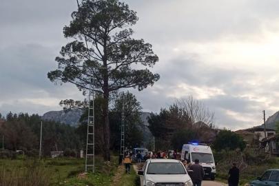 Antalya’da kamyonetin kasasından düşen kadın hayatını kaybetti