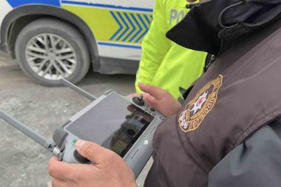 Arnavutköy’de drone destekli trafik denetimi: Hatalı sollama yapma ve ehliyetsiz araç kullanımına toplamda 96 bin 314 TL ceza
