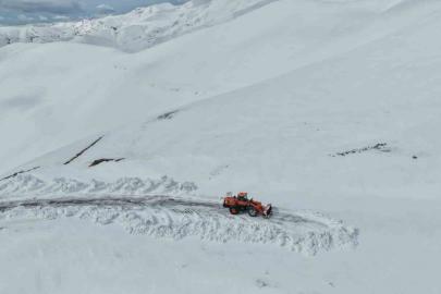 Artvin-Ardanuç-Ardahan yolu 5 ay sonra ulaşıma açılıyor