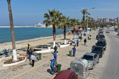 Aydın Büyükşehir’den bayram öncesi Kuşadası’nda çevre düzenlemesi