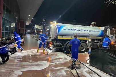 Aydın Büyükşehir’den bayram öncesi otobüs terminallerinde temizlik çalışması