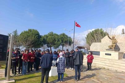 Aydın’da öğrenciler şehitleri andı