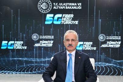 Bakan Uraloğlu: "5G hizmetlerini 2 yıl içerisinde ülkemizin her noktasında hizmete sunmayı hedefliyoruz"