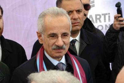 Bakan Uraloğlu: "Türkiye, tüm bu karmaşanın içerisinde bir güven adası olarak konumunu güçlü bir şekilde yürütüyor"