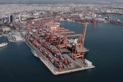 Bakan Uraloğlu: "Yurt dışı limanlarından, limanlarımıza gelen yük miktarı önceki yılın aynı ayına göre yüzde 8,5 artarak 22 milyon 117 bin 589 ton oldu"