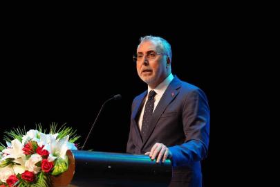 Bakan Vedat Işıkhan: "İşsizlik oranı, 2012 yılından itibaren en düşük seviyesine geriledi"