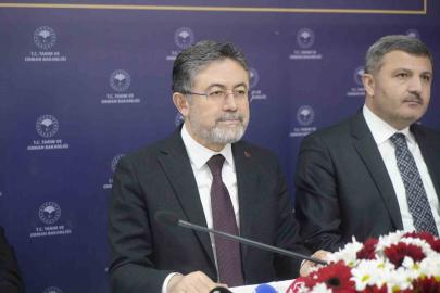 Bakan Yumaklı: "Gübre stoklarımızda herhangi bir problem yok"