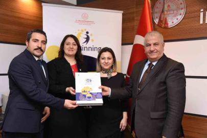 Balıkesir’de 10 okula uluslararası prestij belgesi