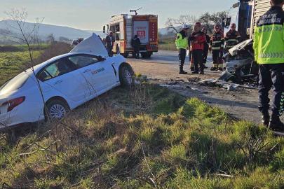 Balıkesir’de trafik kazası: 1 ölü, 2 yaralı
