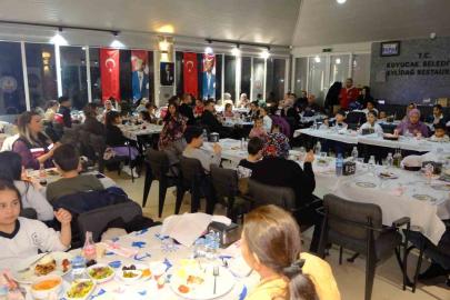 Başkan Doğanca, öksüz ve yetimlerle iftarda buluştu