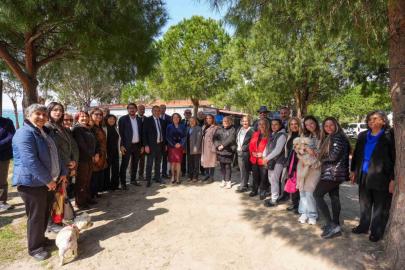 Başkan Gençay vatandaşlarla bayramlaştı