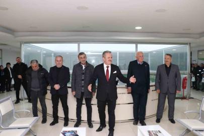 Başkan Koloğlu ilk belediye personelleri ile bayramlaştı