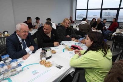 Başkan Şadi Özdemir, vatandaşlarla iftarda buluştu