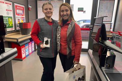 Başkan Tekin, ilçedeki kadın çalışanları ziyaret etti