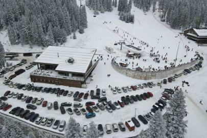 Batı Karadeniz’in en uzun pistine sahip Ilgaz Dağı, bayram tatilinde kayak severleri ağırlayacak