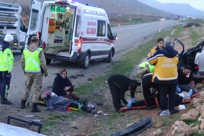 Batman’da direğe çarpıp takla atan araç hurdaya döndü: 5 yaralı