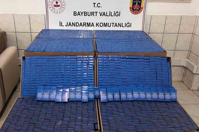 Bayburt’ta 2 bin paket kaçak sigara ve 40 bin adet makaron ele geçirildi