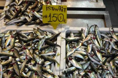 Bayram öncesi balık tezgahlarında bolluk