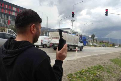 Bayram öncesi trafikte kırmızı ışık denetimi: Kural ihlali yapanlar kamerayla tespit edilip, telefonla arandı