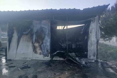 Bilecik’te elektrikli ısıtıcısı konteyneri kül etti