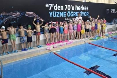 Bilecik’te yüzme antrenmanları performans odaklı sürüyor