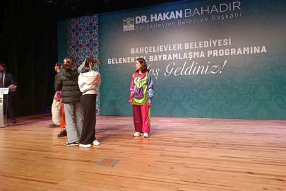 Binali Yıldırım: "Türkiye silah sanayisiyle, ekonomisiyle, her şeyden önce vatan sevgisiyle hercümerç olmuş bir milletin ülkesidir"