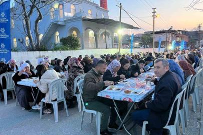 Binlerce Aydınlı Büyükşehir’in iftar sofrasında bir araya geldi