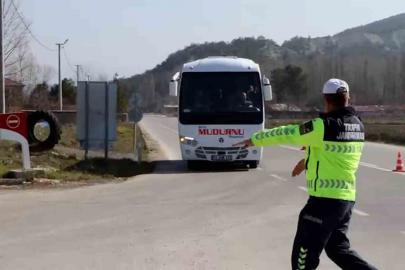 Bolu’da yolcu otobüslerine sivil jandarma denetimi