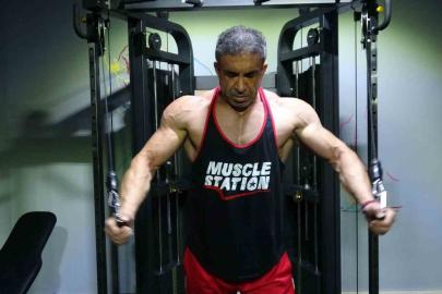 Burdur’da itfaiye personeli vücut geliştirmede Türkiye şampiyonu oldu