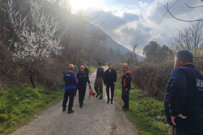 Bursa’da dağlık alanda mahsur kalan yaralı vatandaş kurtarıldı