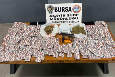 Bursa’da ‘dur’ ihtarına uymadı, evinden uyuşturucu ve silah çıktı