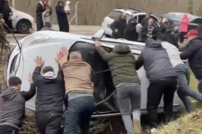 Bursa’da feci kaza: Araç takla attı
