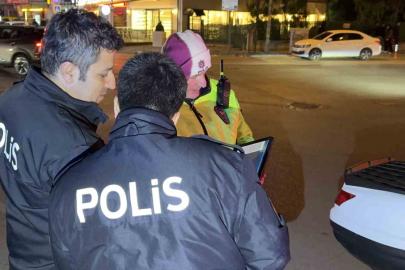 Bursa’da o mahalleye akın eden sürücülere polis uygulaması